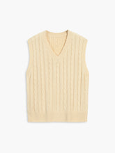 Free Feeling Cable Knit Sweater Vest